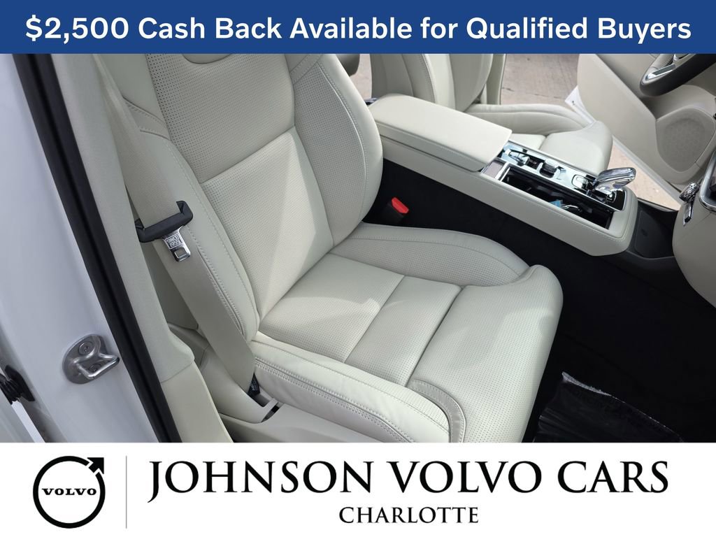 New 2026 Volvo XC90 T8 Ultra w/ Protection Package Premier image 10