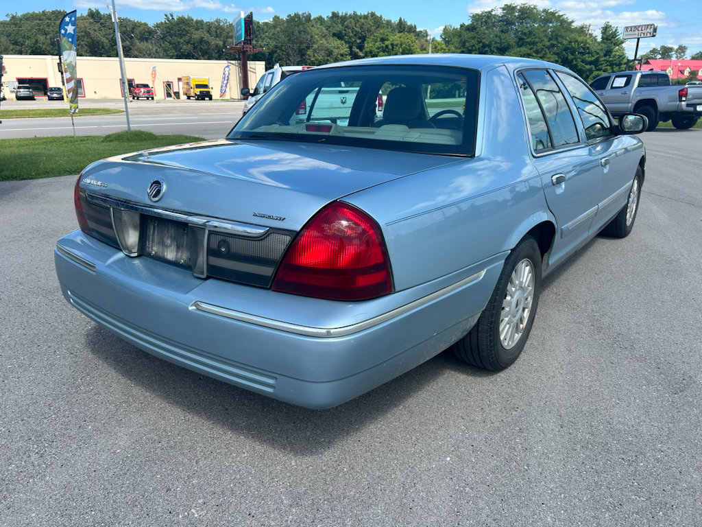 Used 2008 Mercury Grand Marquis GS RWD image 6