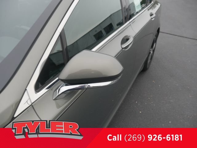 Used 2017 Lincoln MKZ Reserve w/ Climate Package AWD/4WD image 11