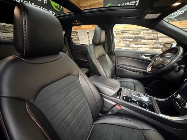 Used 2021 Ford Edge ST-Line AWD/4WD image 17