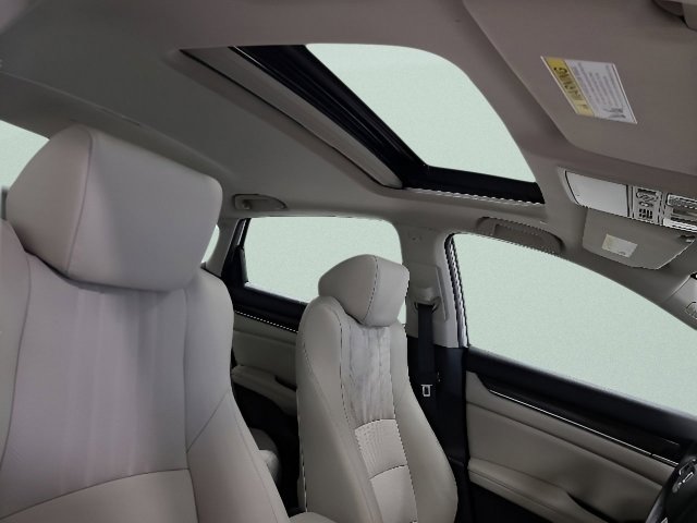 Certified 2019 Honda Accord Touring image 12