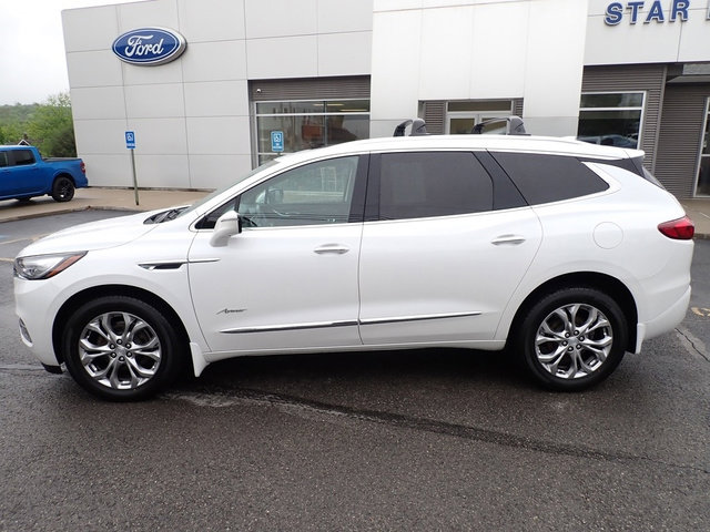 Used 2021 Buick Enclave Avenir w/ Avenir Technology Package AWD/4WD image 2