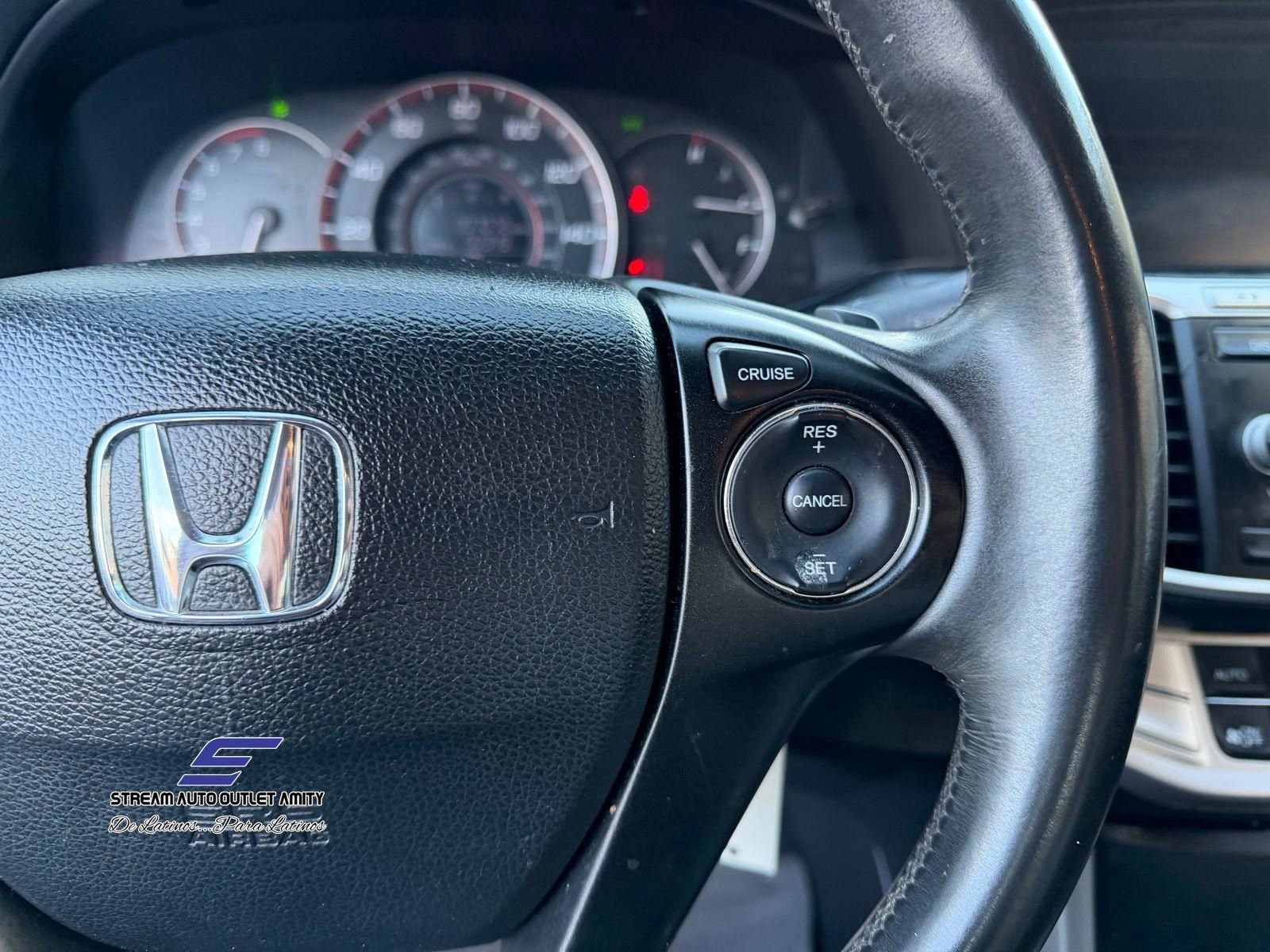 Used 2015 Honda Accord Sport image 30