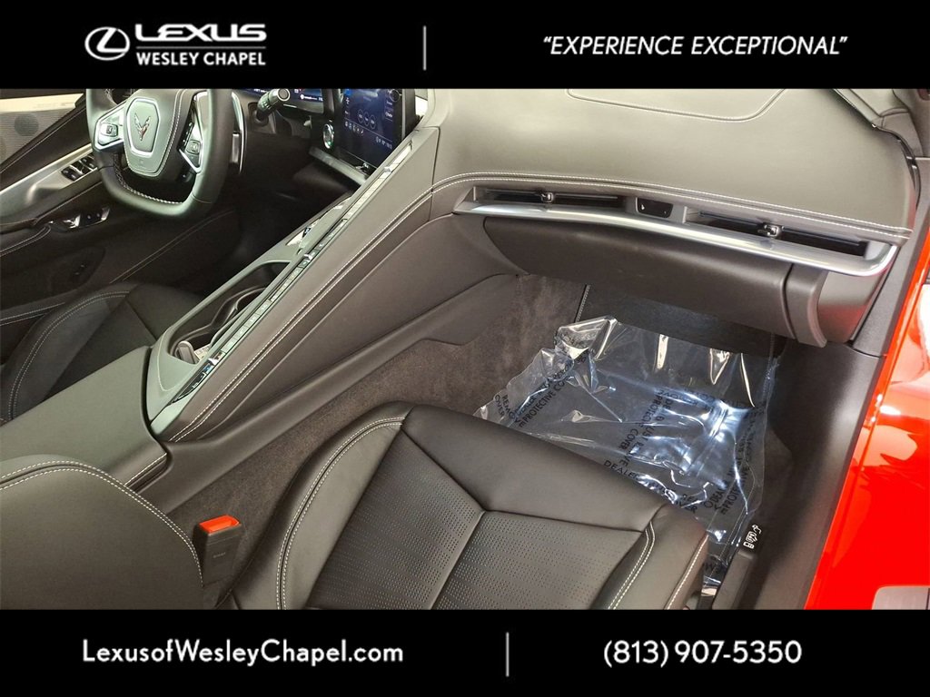 Used 2023 Chevrolet Corvette Stingray Premium Conv w/ Z51 Performance Package image 9