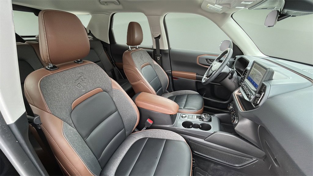 Used 2024 Ford Bronco Sport Outer Banks w/ Tech Package image 17