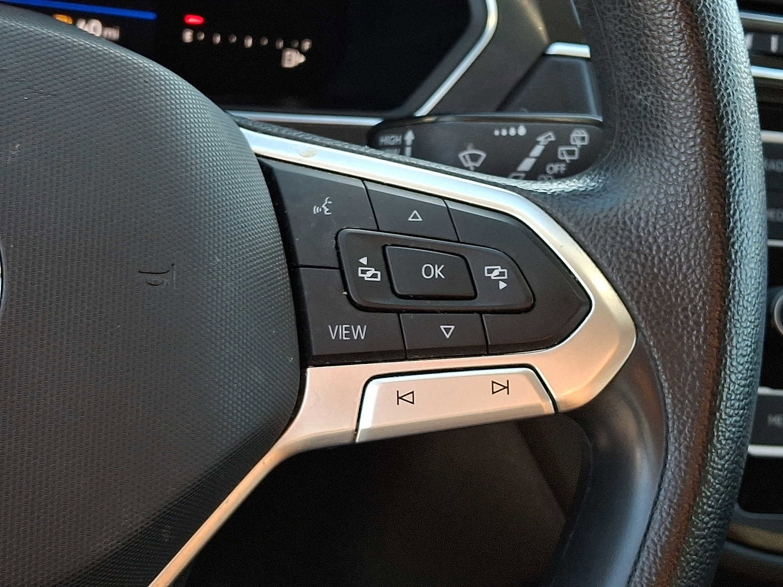 Used 2022 Volkswagen Tiguan S image 21