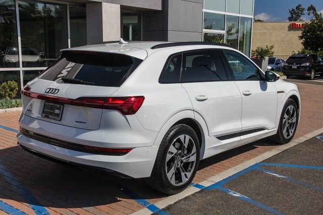 Certified 2023 Audi e-tron Premium w/ Convenience Plus Package image 7