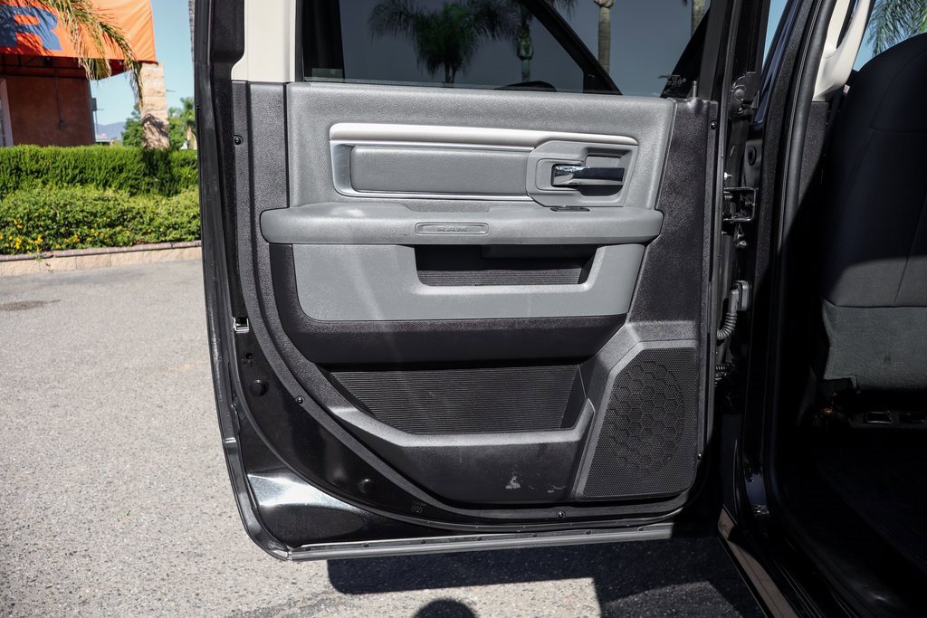 Used 2017 RAM 3500 Lone Star image 43