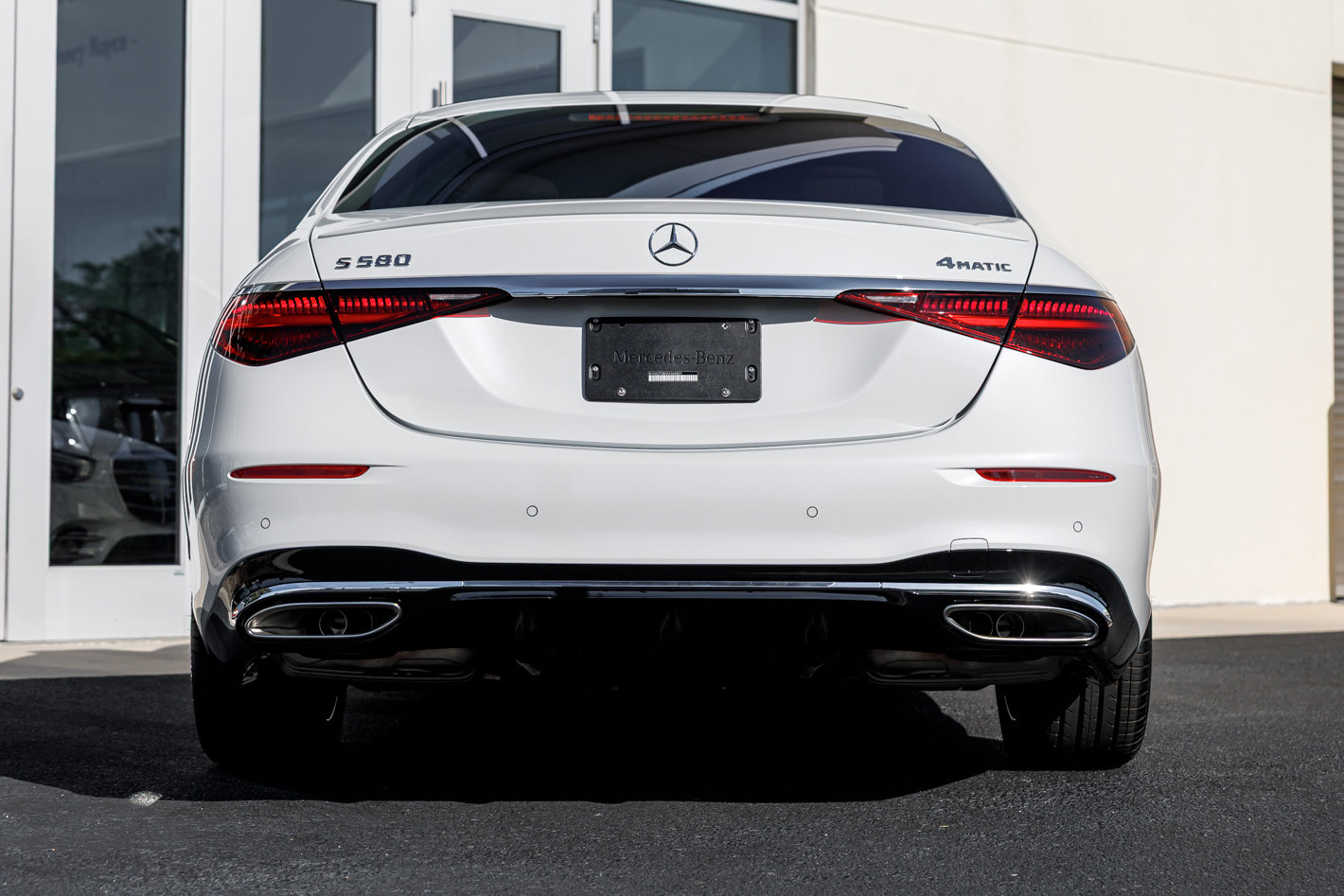 Used 2025 Mercedes-Benz S 580 4MATIC Sedan image 12