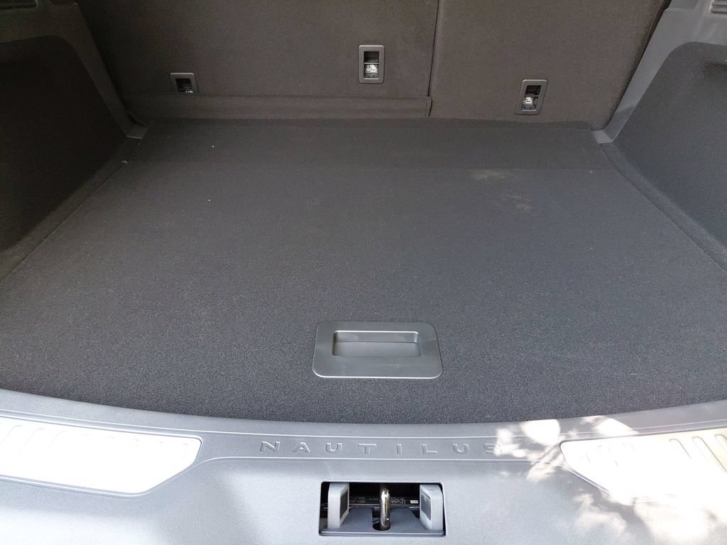 New 2026 Lincoln Nautilus Premier w/ Equipment Group 102A AWD/4WD image 33