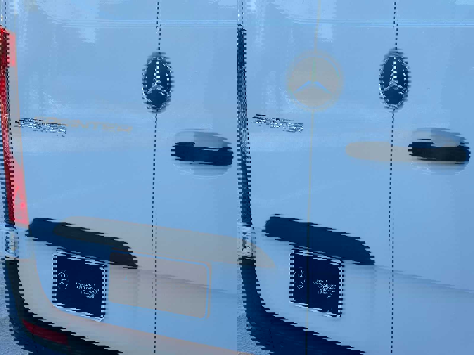 Used 2024 Mercedes-Benz Sprinter 2500 image 16