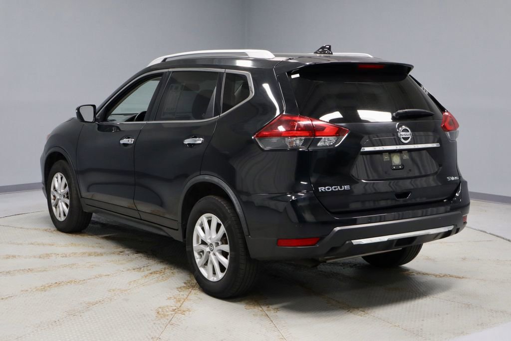 Used 2018 Nissan Rogue SV image 9