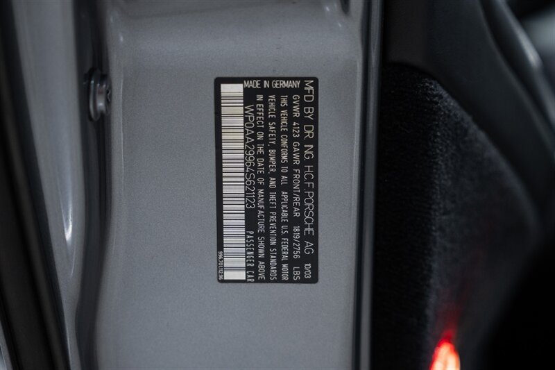 Used 2004 Porsche 911 Carrera 4S AWD/4WD image 27
