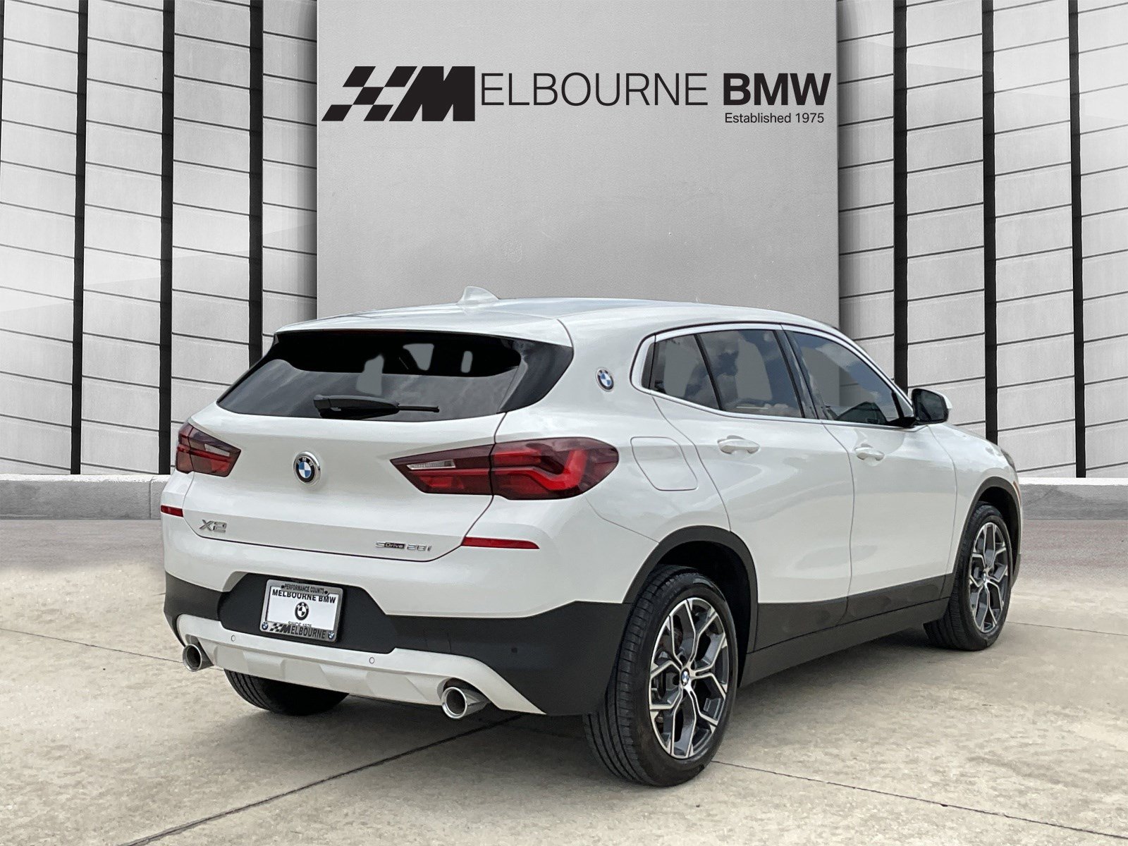 Used 2023 BMW X2 sDrive28i w/ Convenience Package FWD image 4