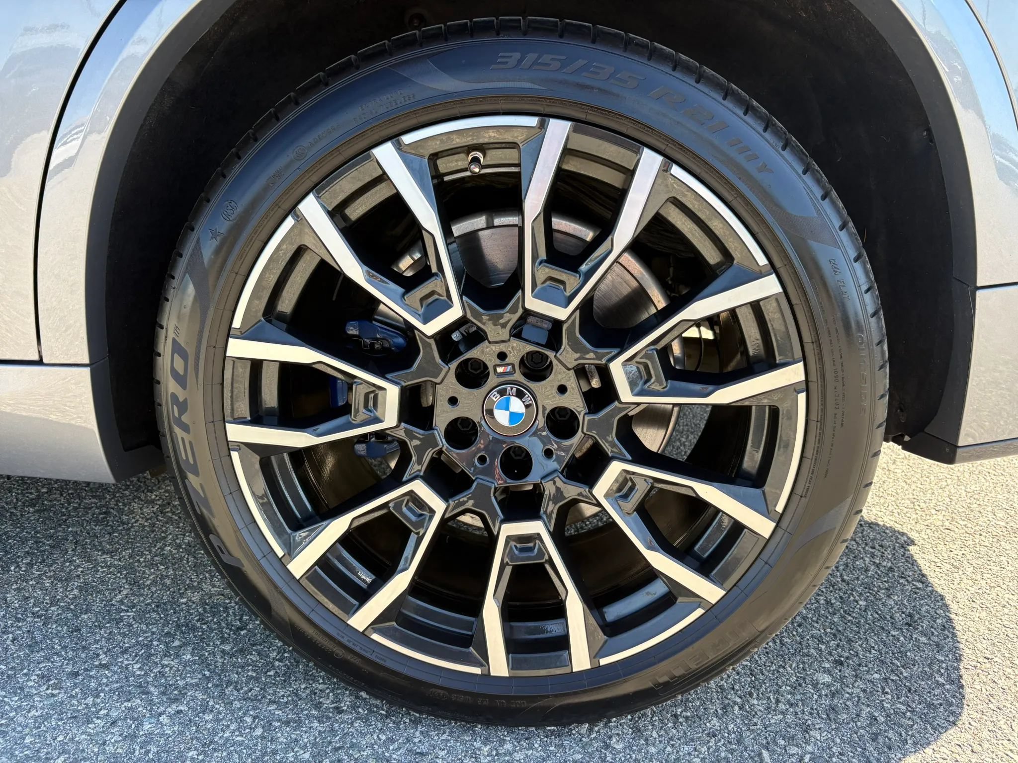 Used 2024 BMW X5 M60i w/ Climate Comfort Package AWD/4WD image 33