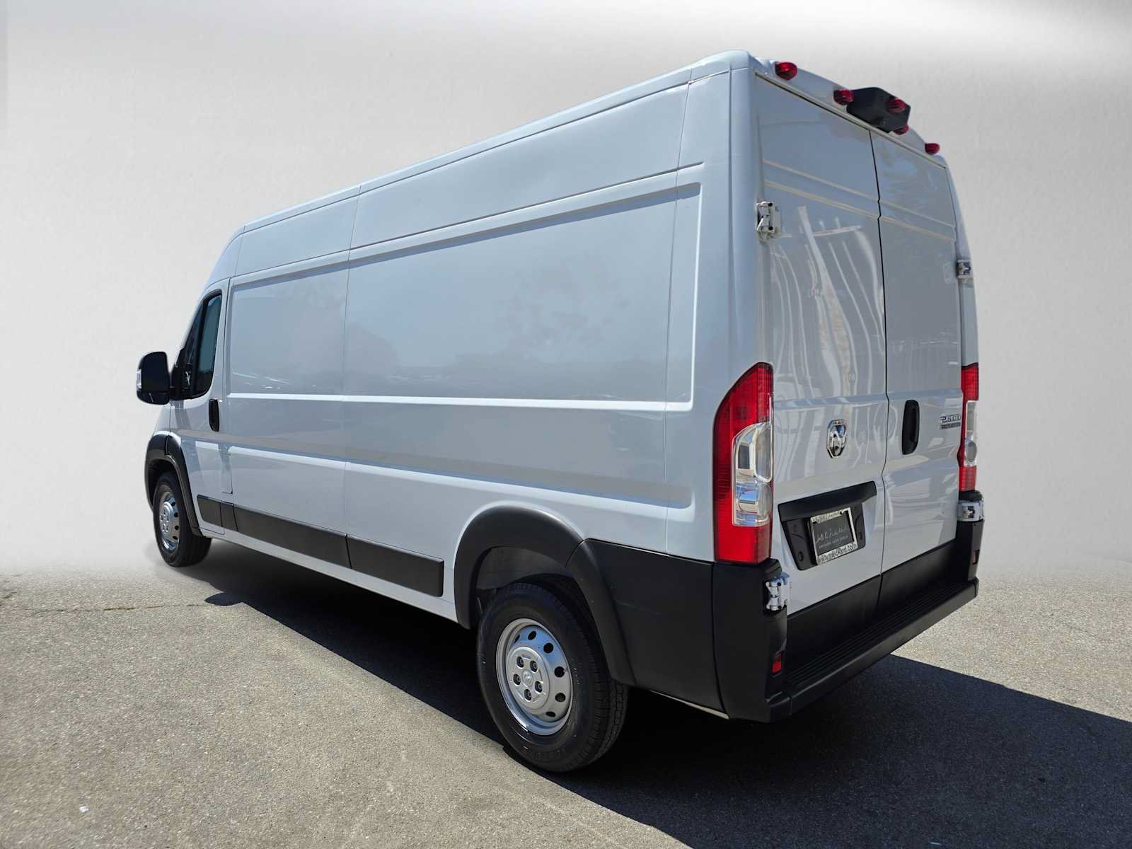 Used 2023 RAM ProMaster 2500 FWD image 5