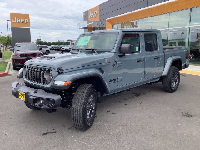 New 2026 Jeep Gladiator Sport AWD/4WD image 5