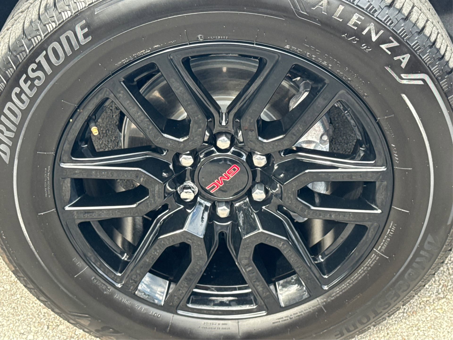 Used 2024 GMC Sierra 1500 Elevation image 15