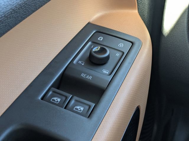 New 2025 Volkswagen ID. Buzz Pro S RWD image 27