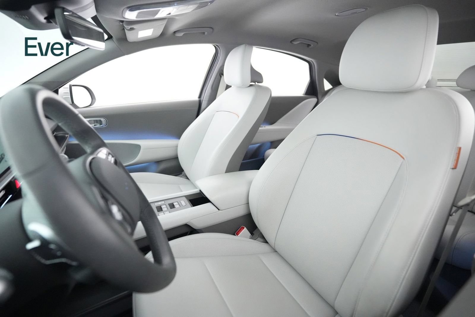Used 2025 Hyundai Ioniq 6 SEL RWD image 4