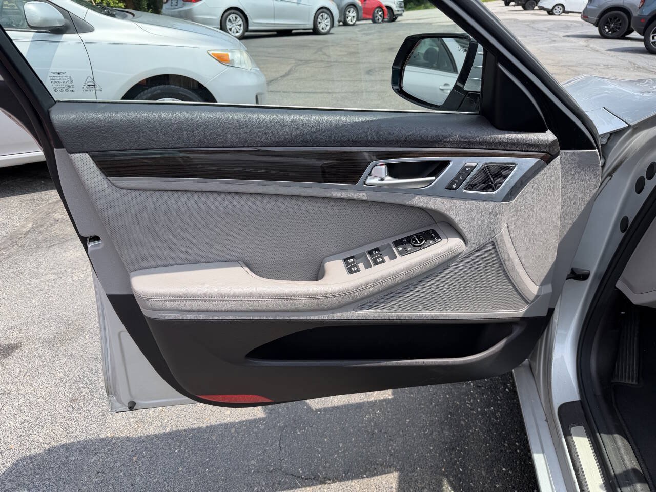 Used 2019 Genesis G80 3.8 AWD/4WD image 13
