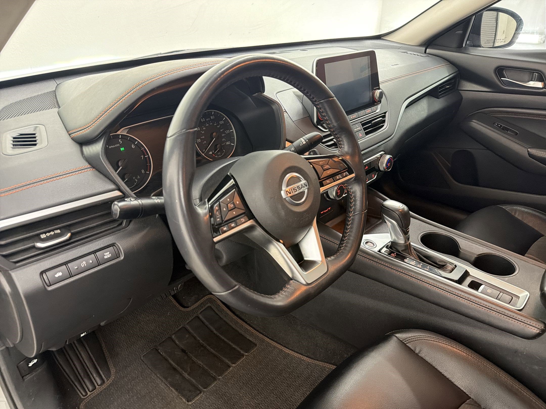 Used 2021 Nissan Altima 2.5 SR AWD/4WD image 4