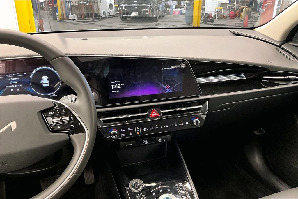 Used 2025 Kia Niro Wind FWD image 5