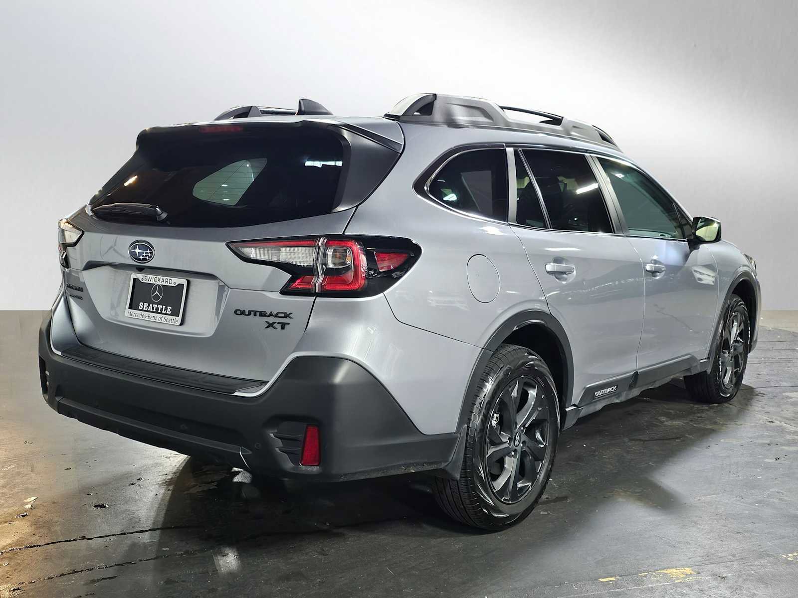 Used 2021 Subaru Outback Onyx Edition XT w/ Popular Package #2 AWD/4WD image 3