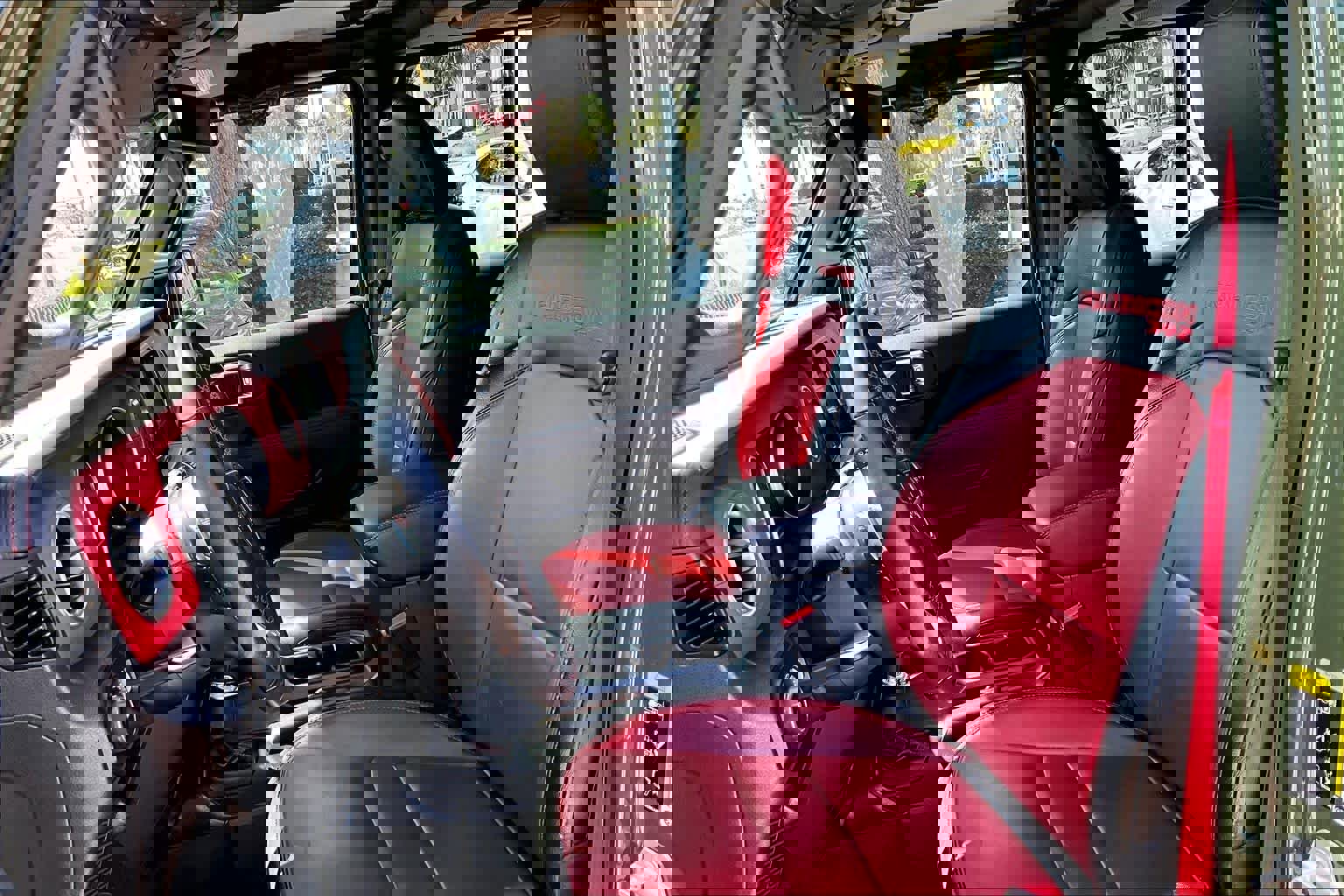 Used 2023 Jeep Wrangler Unlimited Rubicon 392 image 8