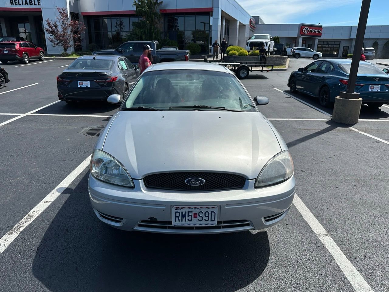 Used 2007 Ford Taurus SEL FWD image 4