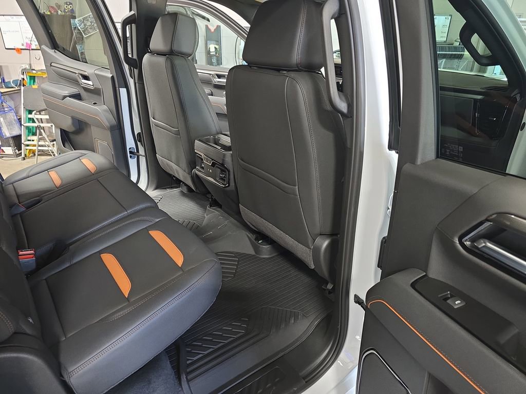 New 2026 GMC Sierra 1500 AT4 w/ AT4 Premium Package AWD/4WD image 11