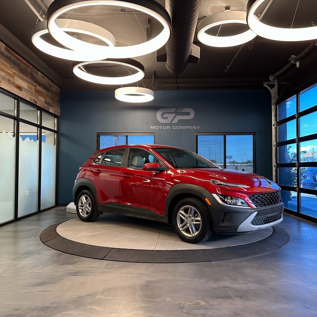 Used 2022 Hyundai Kona SE w/ Cargo Package