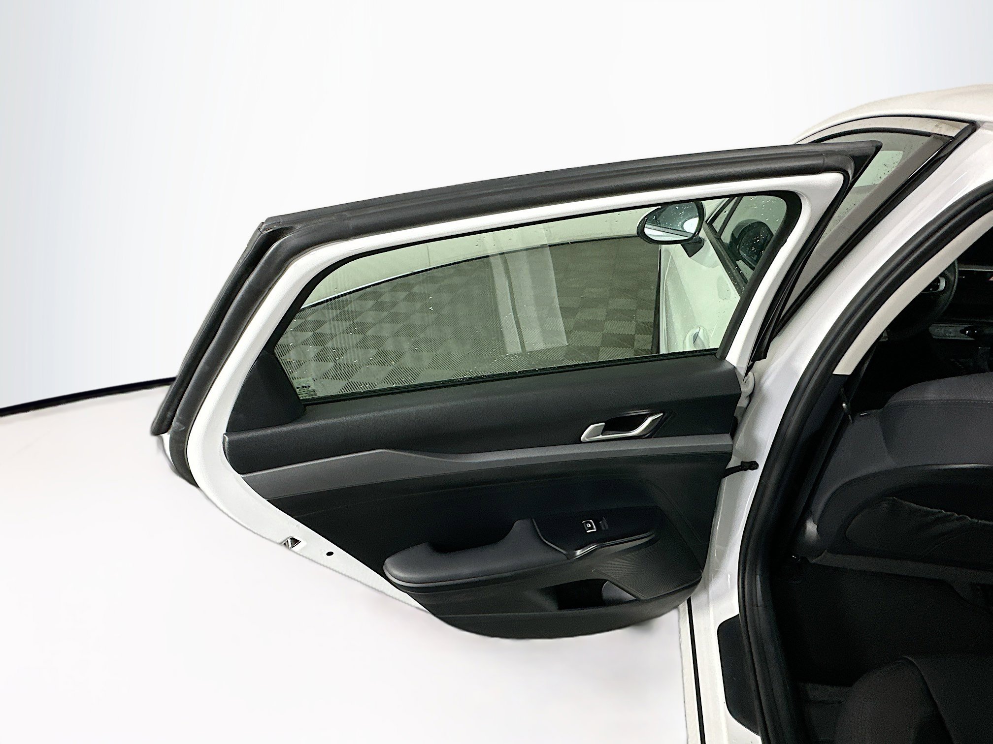 Used 2025 Kia K5 LXS FWD image 25