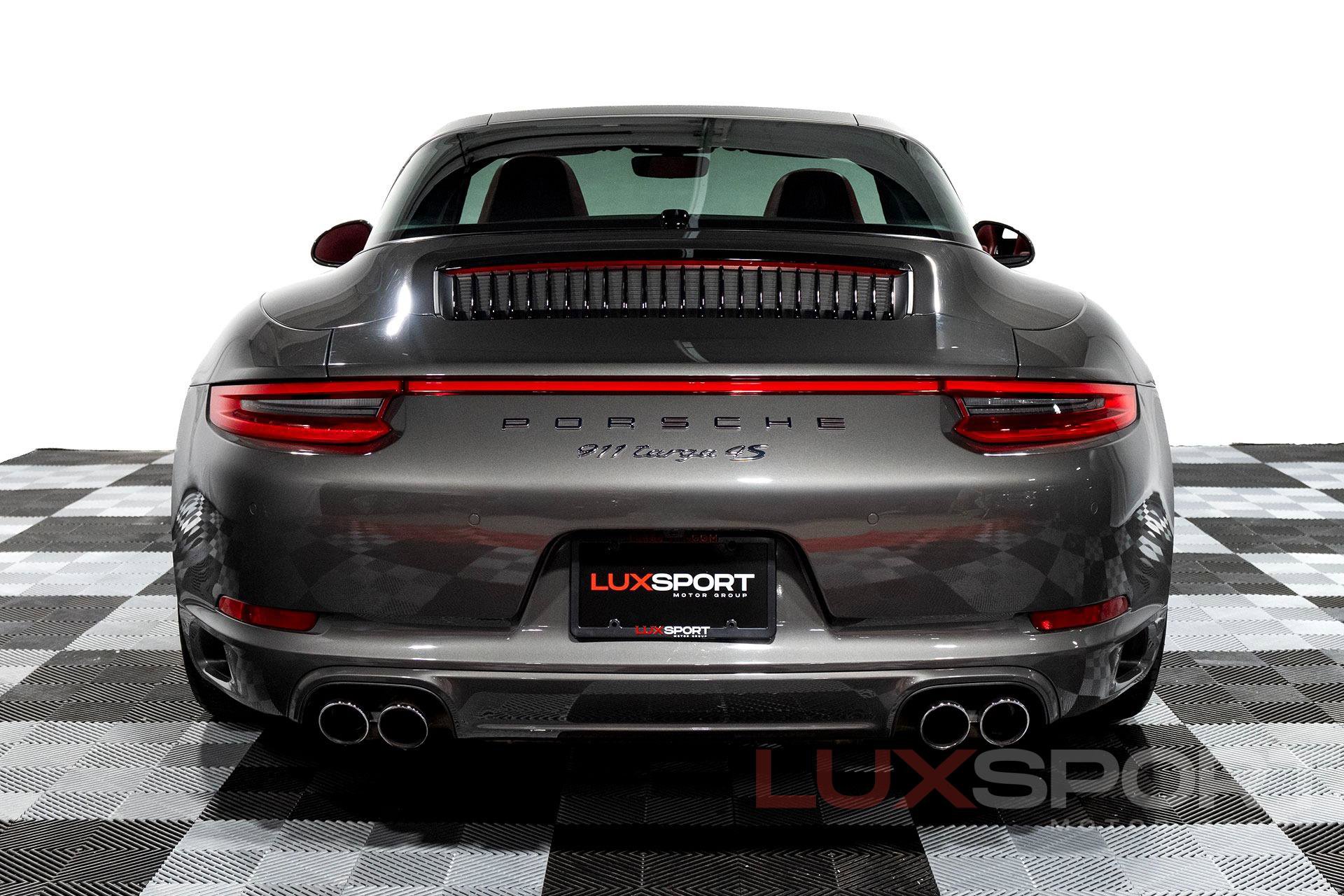 Used 2017 Porsche 911 Targa 4S image 12