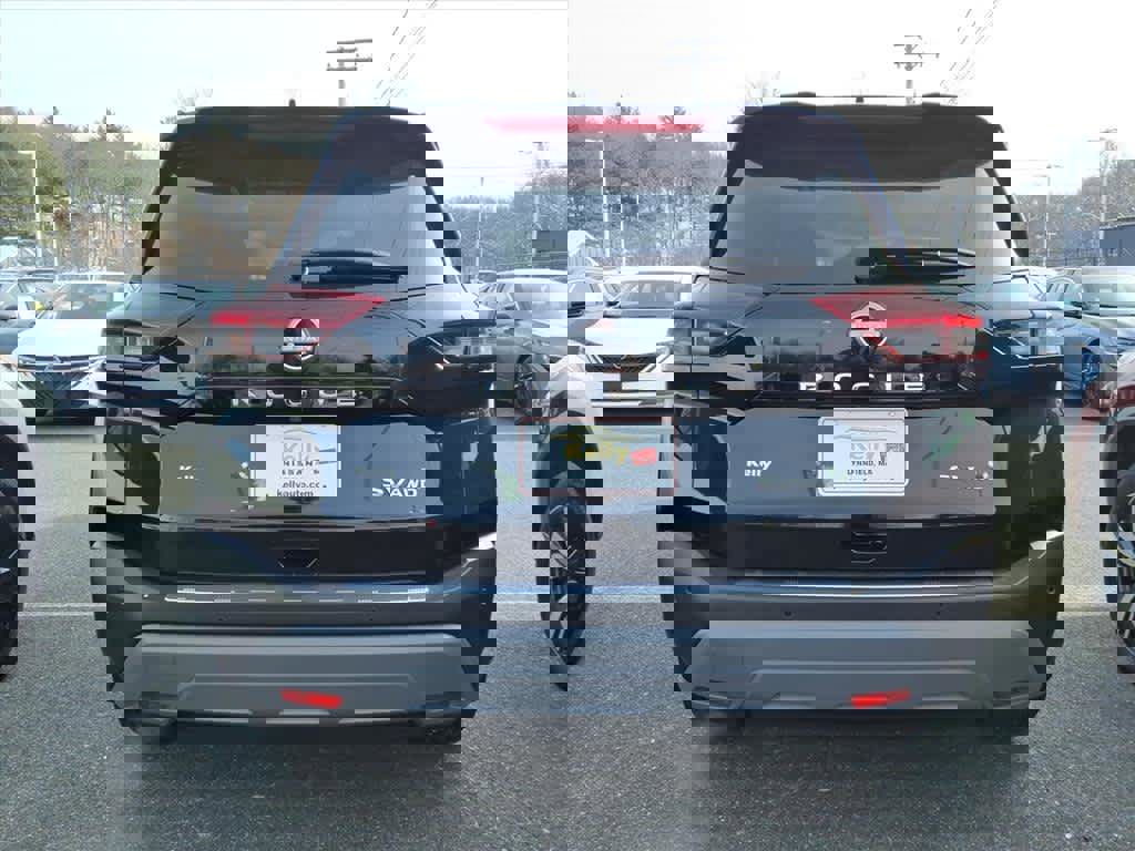 Certified 2023 Nissan Rogue SV w/ SV Premium B Package image 5