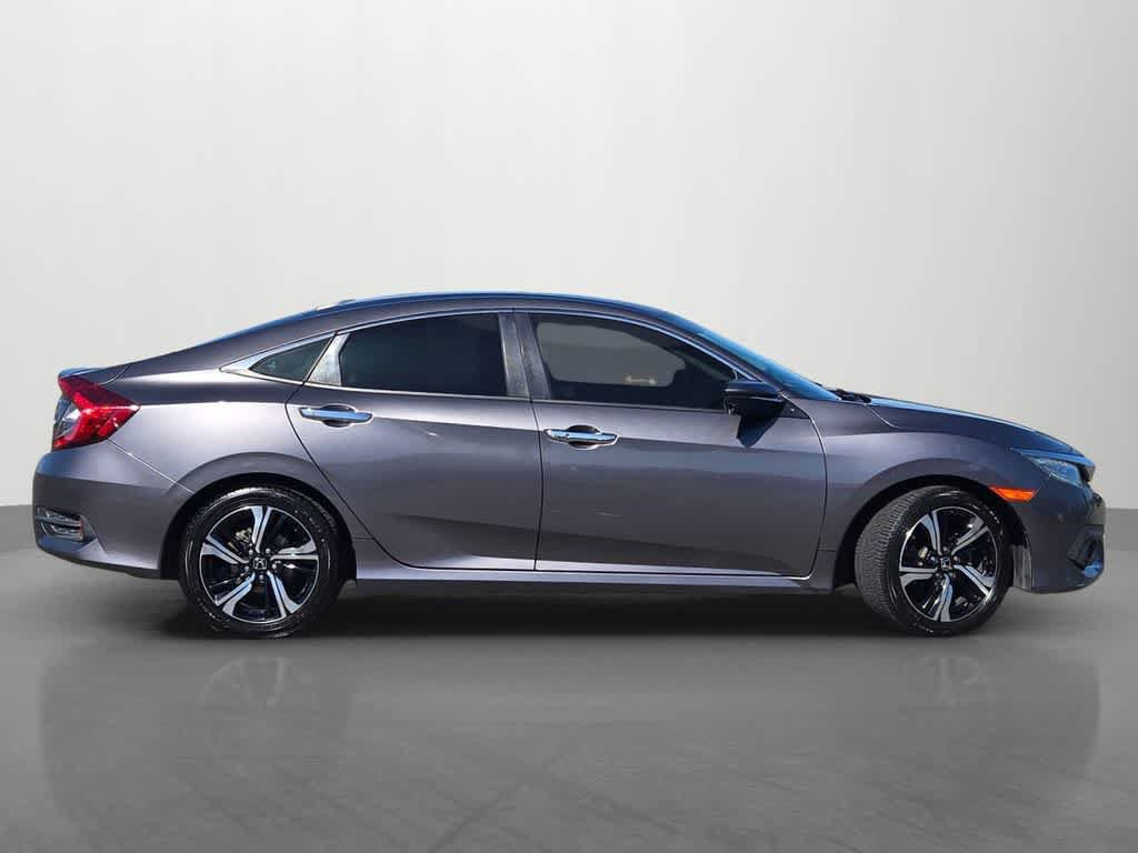 Used 2017 Honda Civic Touring image 7
