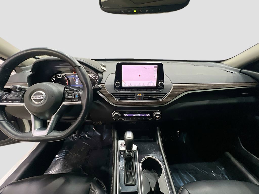 Used 2020 Nissan Altima 2.0 Platinum image 24