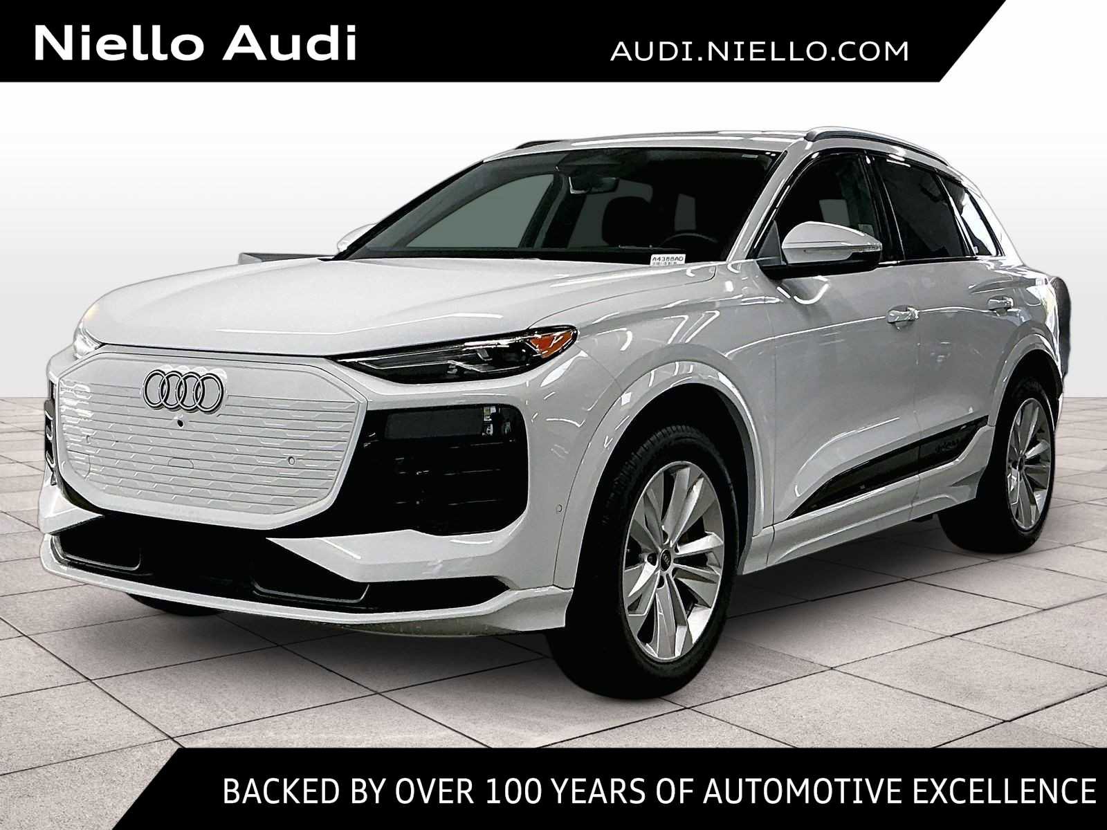 Used 2025 Audi Q6 e-tron Premium w/ Convenience Package image 1