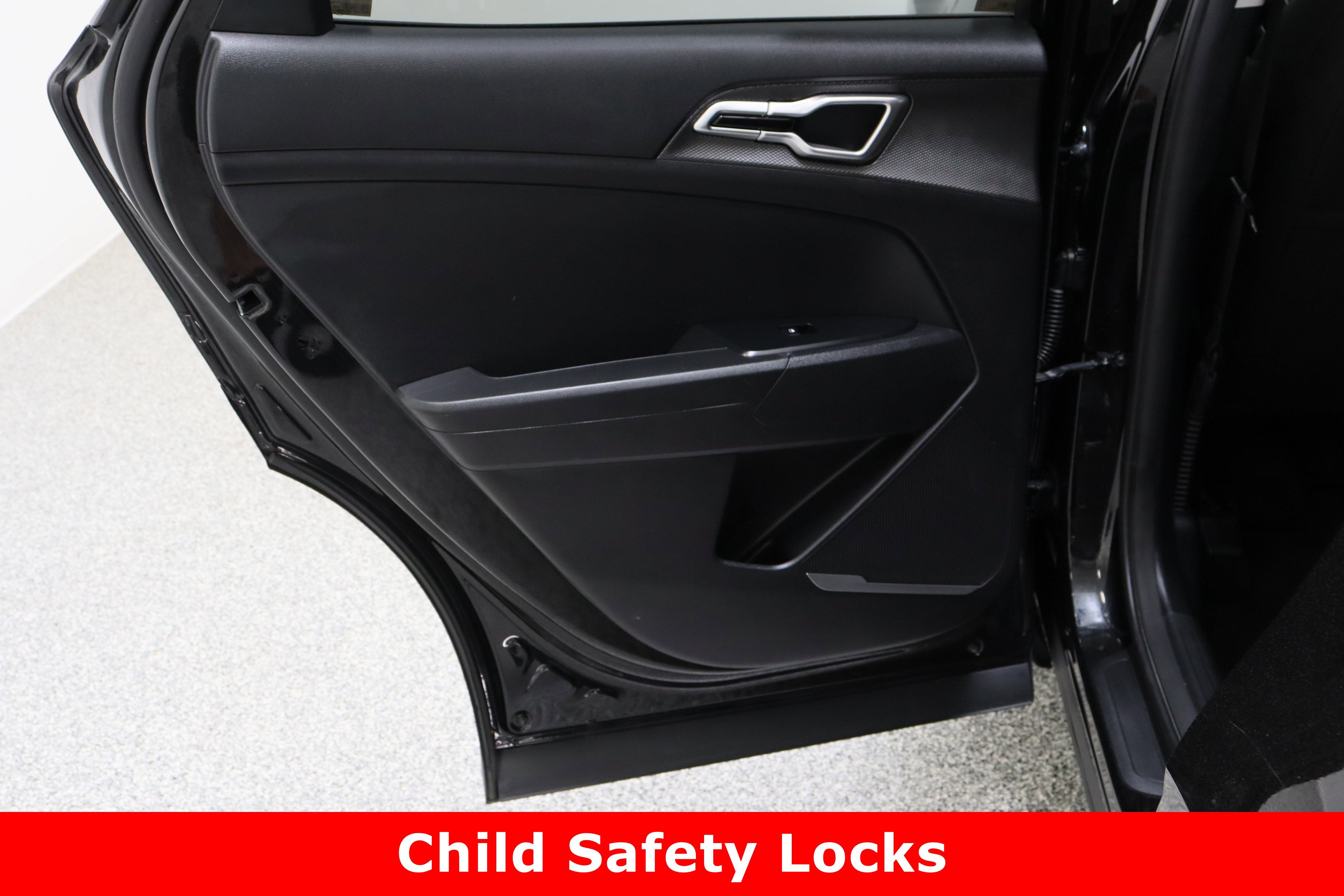 Used 2024 Kia Sportage LX image 24