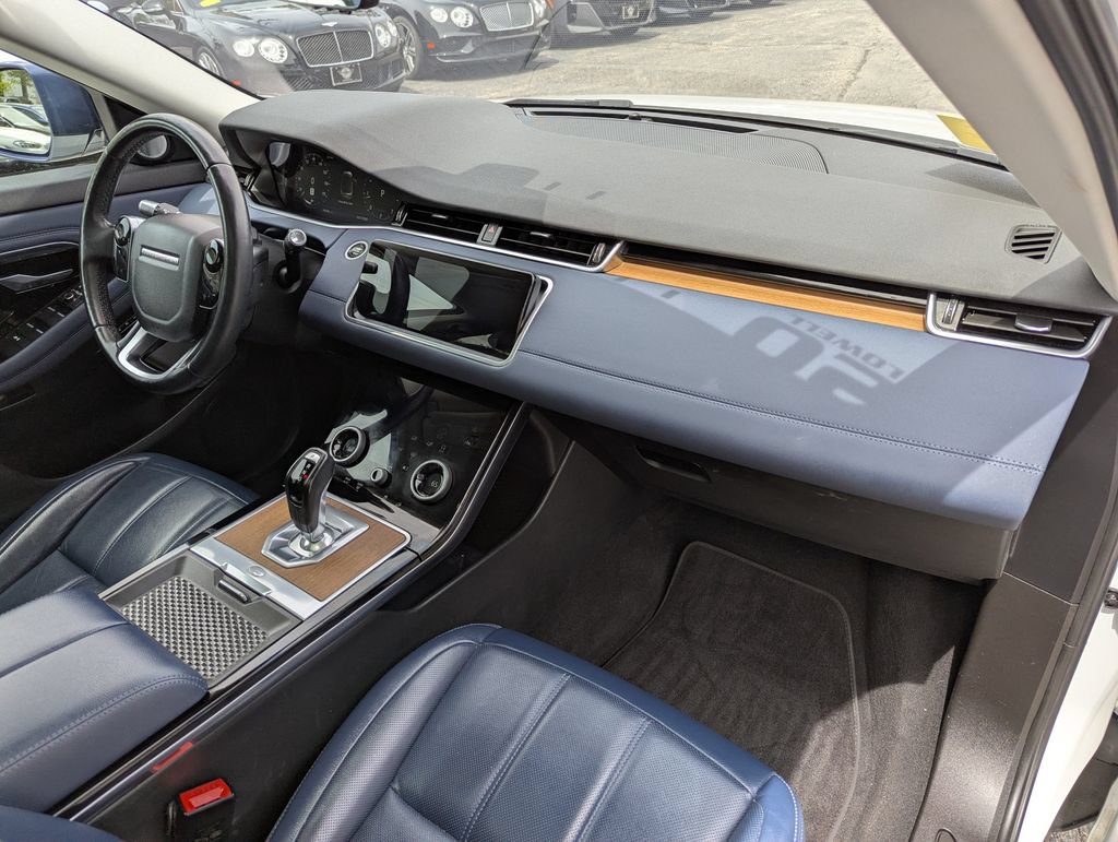 Used 2020 Land Rover Range Rover Evoque SE AWD/4WD image 33