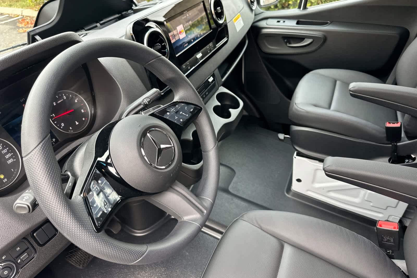 New 2026 Mercedes-Benz Sprinter 2500 image 9