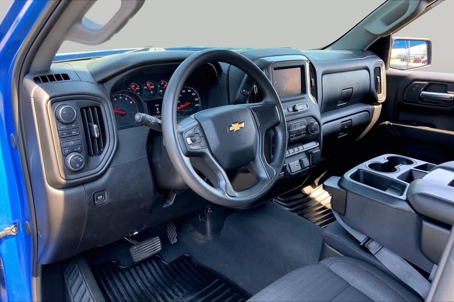 Used 2025 Chevrolet Silverado 1500 Custom AWD/4WD image 18