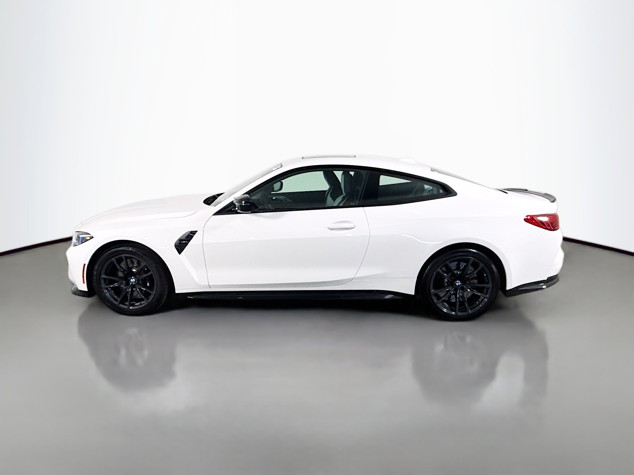 Used 2026 BMW M4 Coupe w/ Executive Package RWD image 6