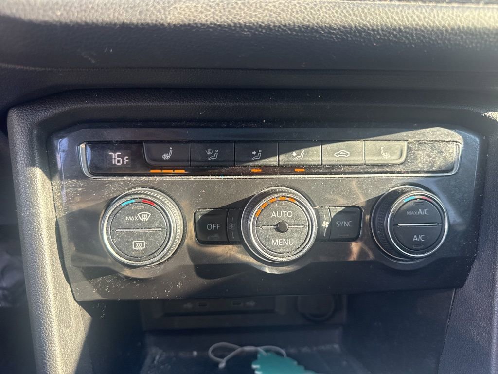 Used 2021 Volkswagen Tiguan S image 11