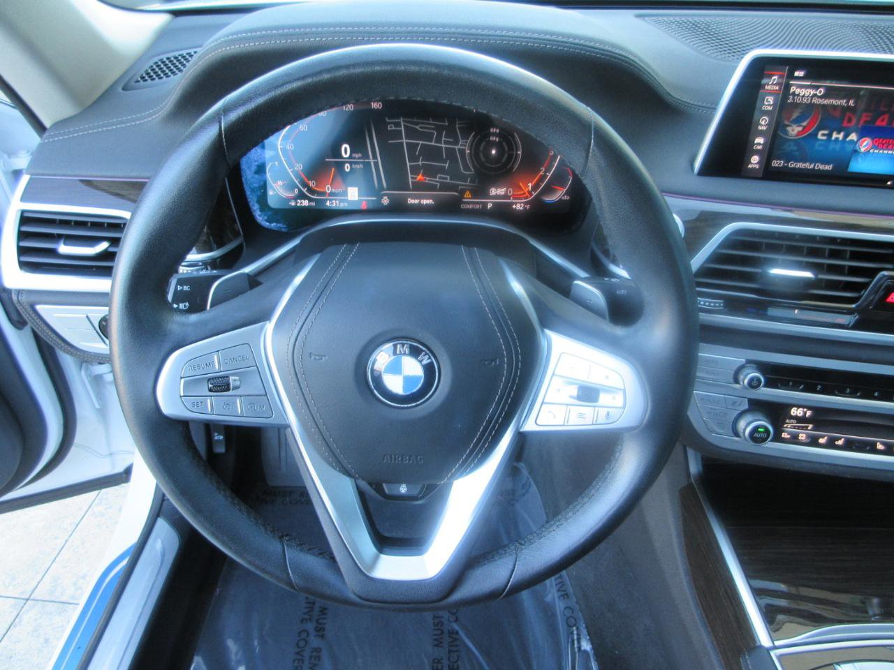 Used 2022 BMW 740i image 53