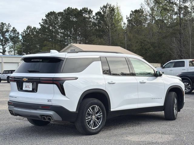 Used 2025 Chevrolet Traverse LT image 7