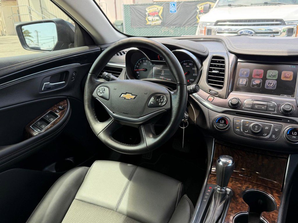 Used 2015 Chevrolet Impala LT w/ Convenience Package FWD image 24