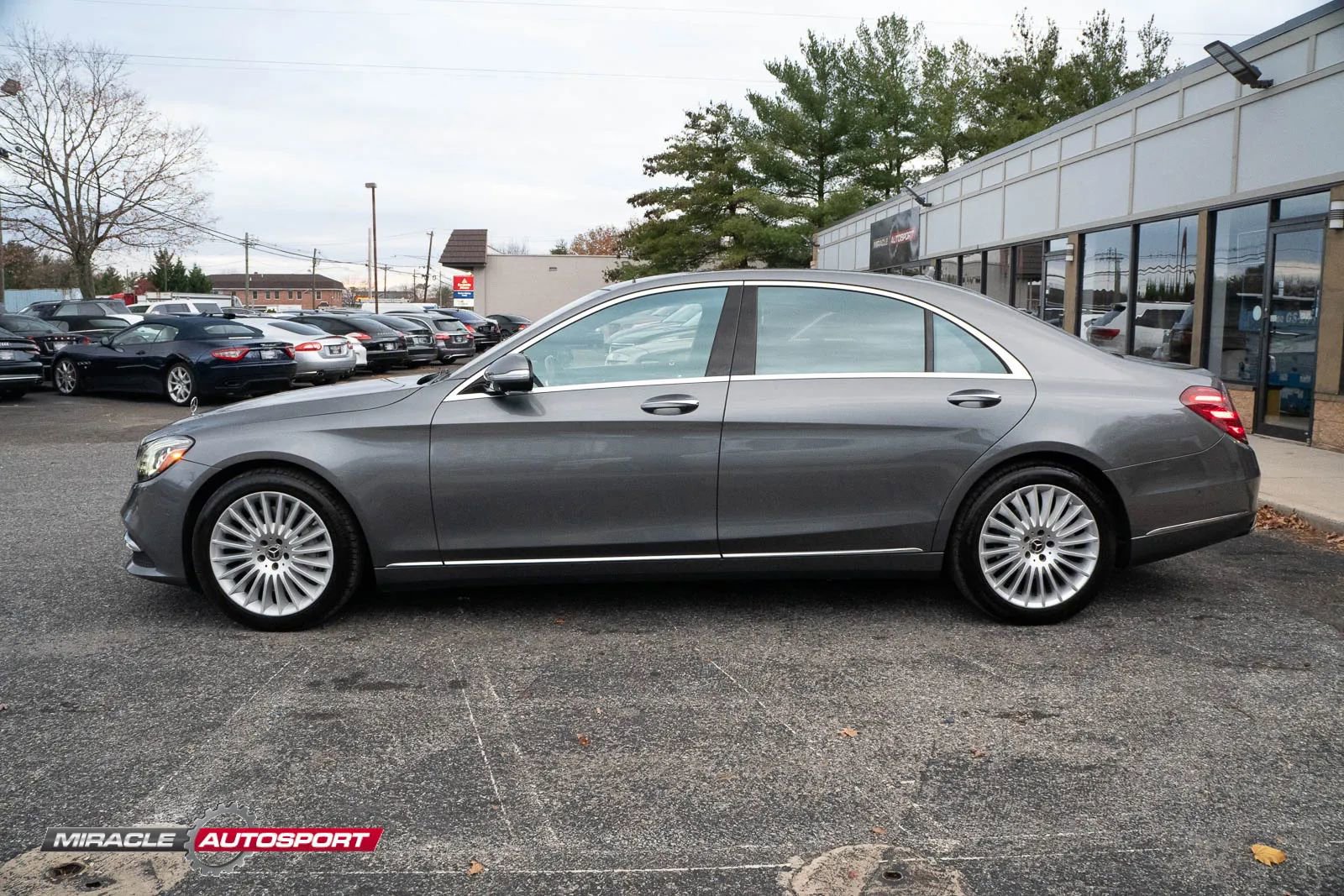 Used 2018 Mercedes-Benz S 560 S 560 4MATIC Sedan 4D image 4