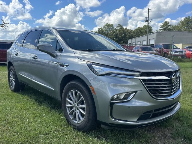 Used 2024 Buick Enclave Essence FWD image 12