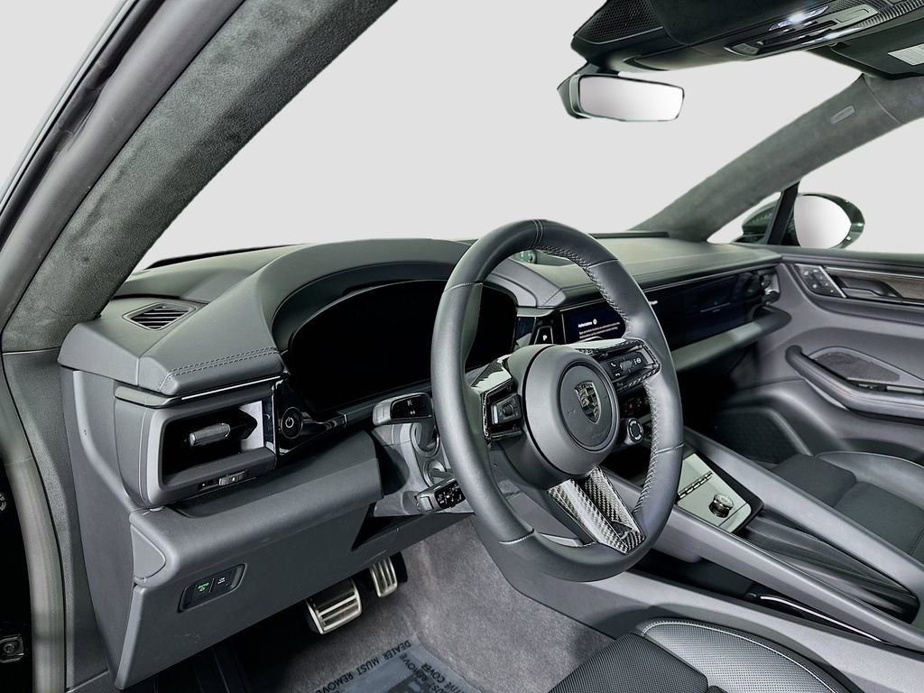 Used 2025 Porsche Macan Turbo Electric image 4